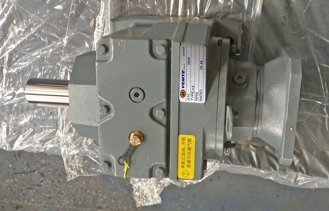 帶動17T噸小型機(jī)械吊裝機(jī)減速機(jī)，3500W伺服電機(jī)減速機(jī),吊裝機(jī)械減速機(jī)
